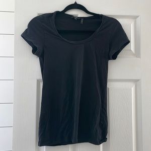 THEORY scoop neck black t-shirt